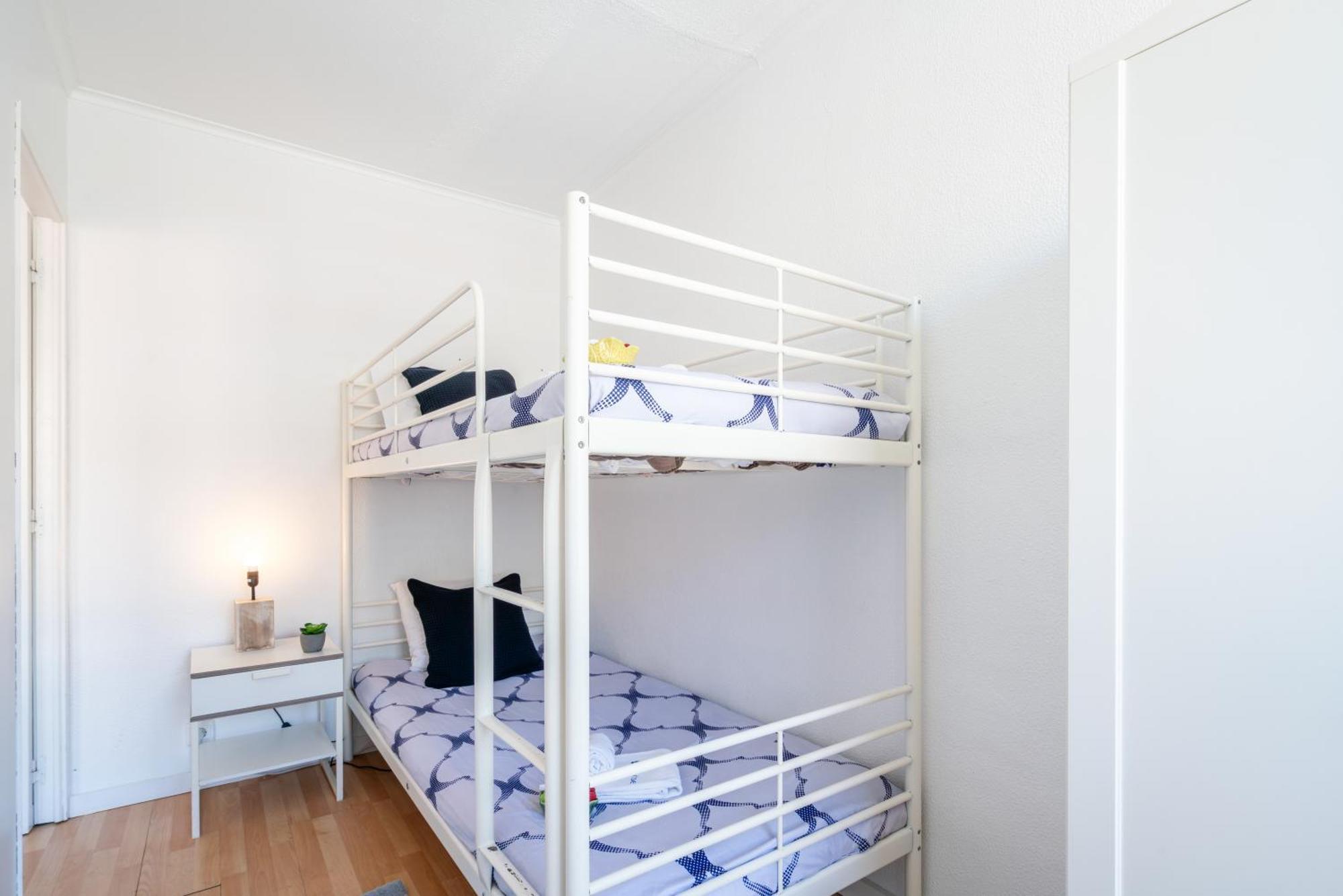 Host Wise - Large Flat W Terrace - Ace Location At Aliados Leilighet Porto Eksteriør bilde