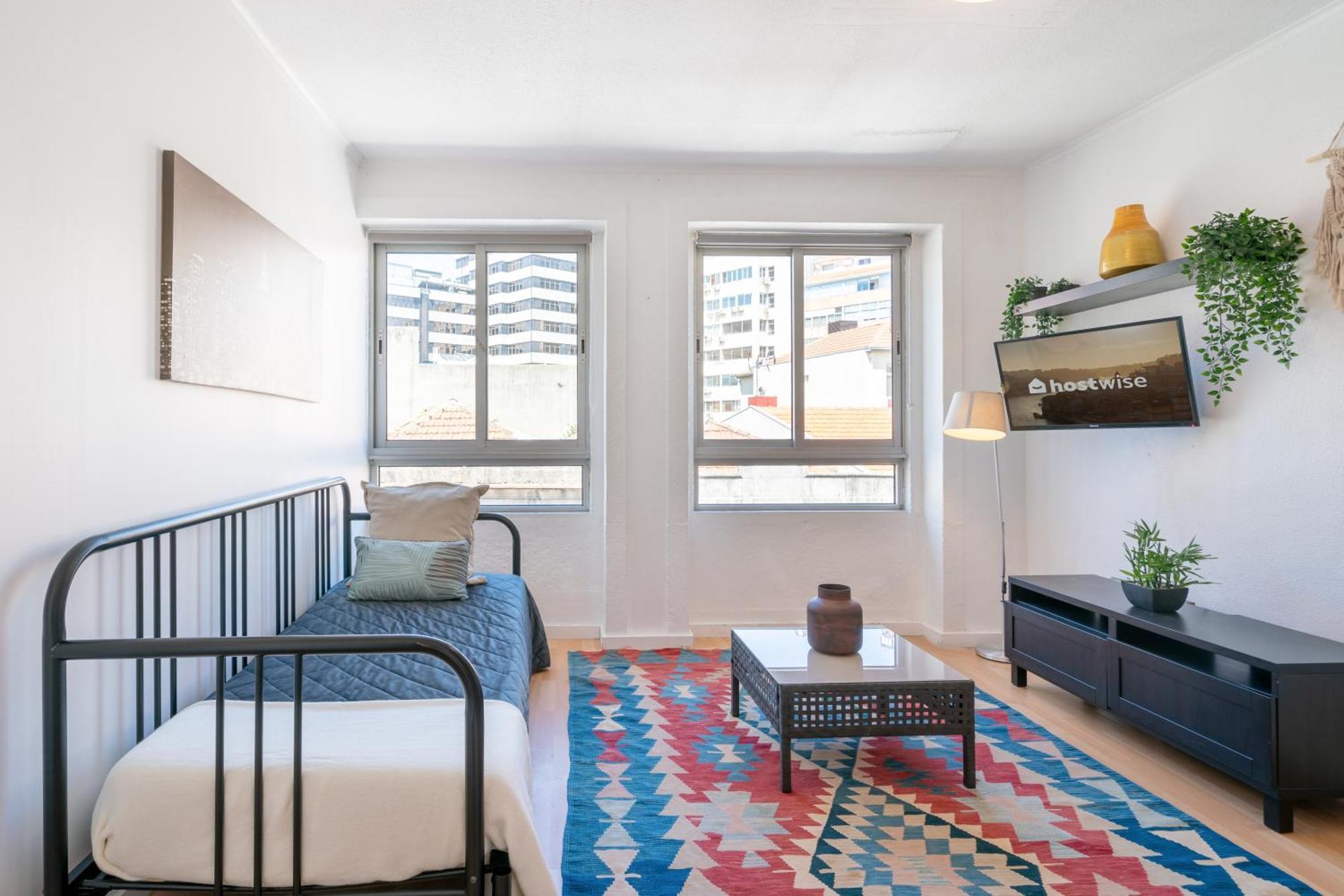 Host Wise - Large Flat W Terrace - Ace Location At Aliados Leilighet Porto Eksteriør bilde