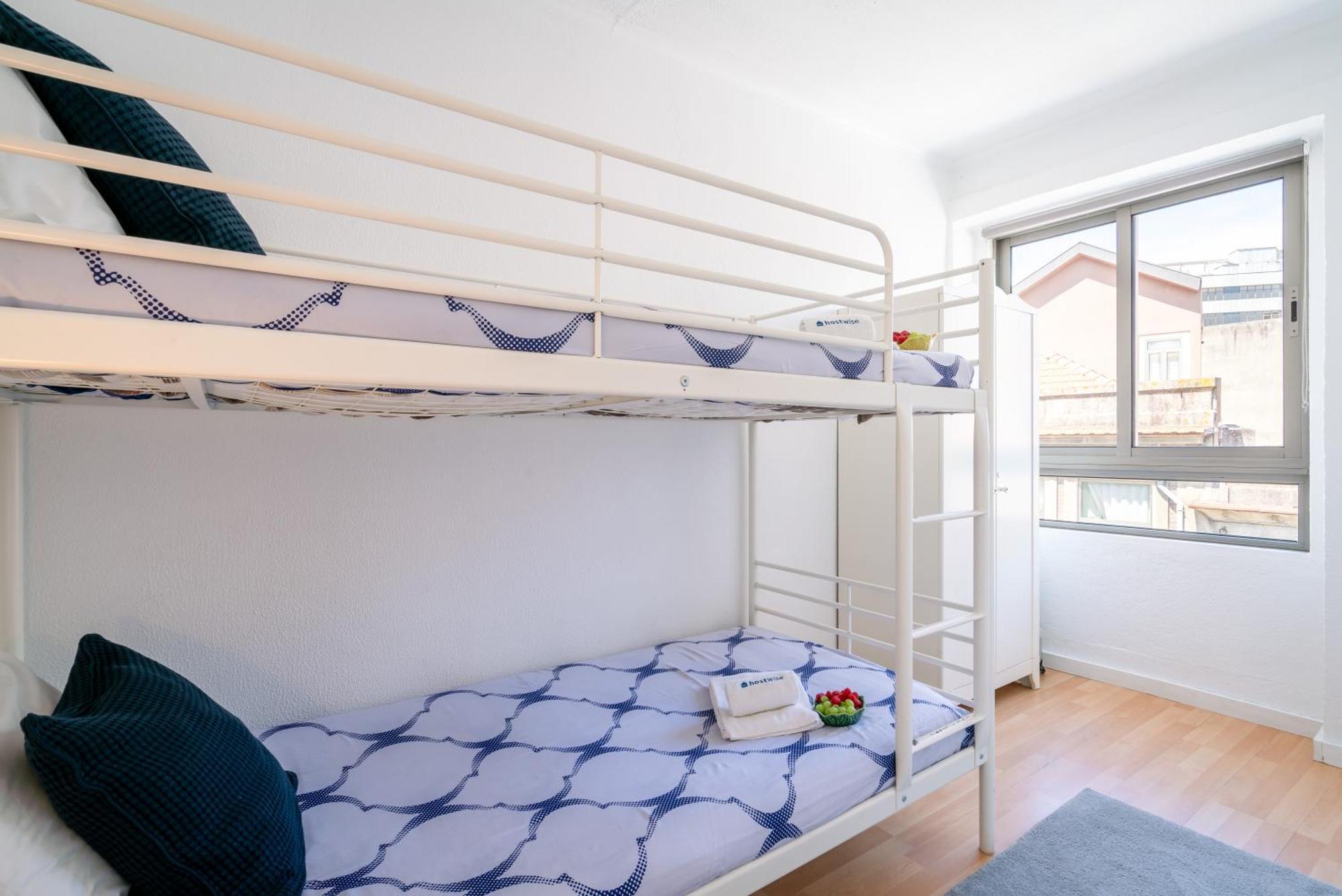 Host Wise - Large Flat W Terrace - Ace Location At Aliados Leilighet Porto Eksteriør bilde