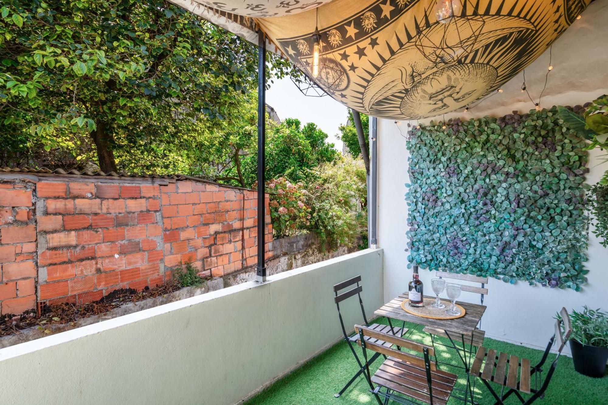 Host Wise - Large Flat W Terrace - Ace Location At Aliados Leilighet Porto Eksteriør bilde