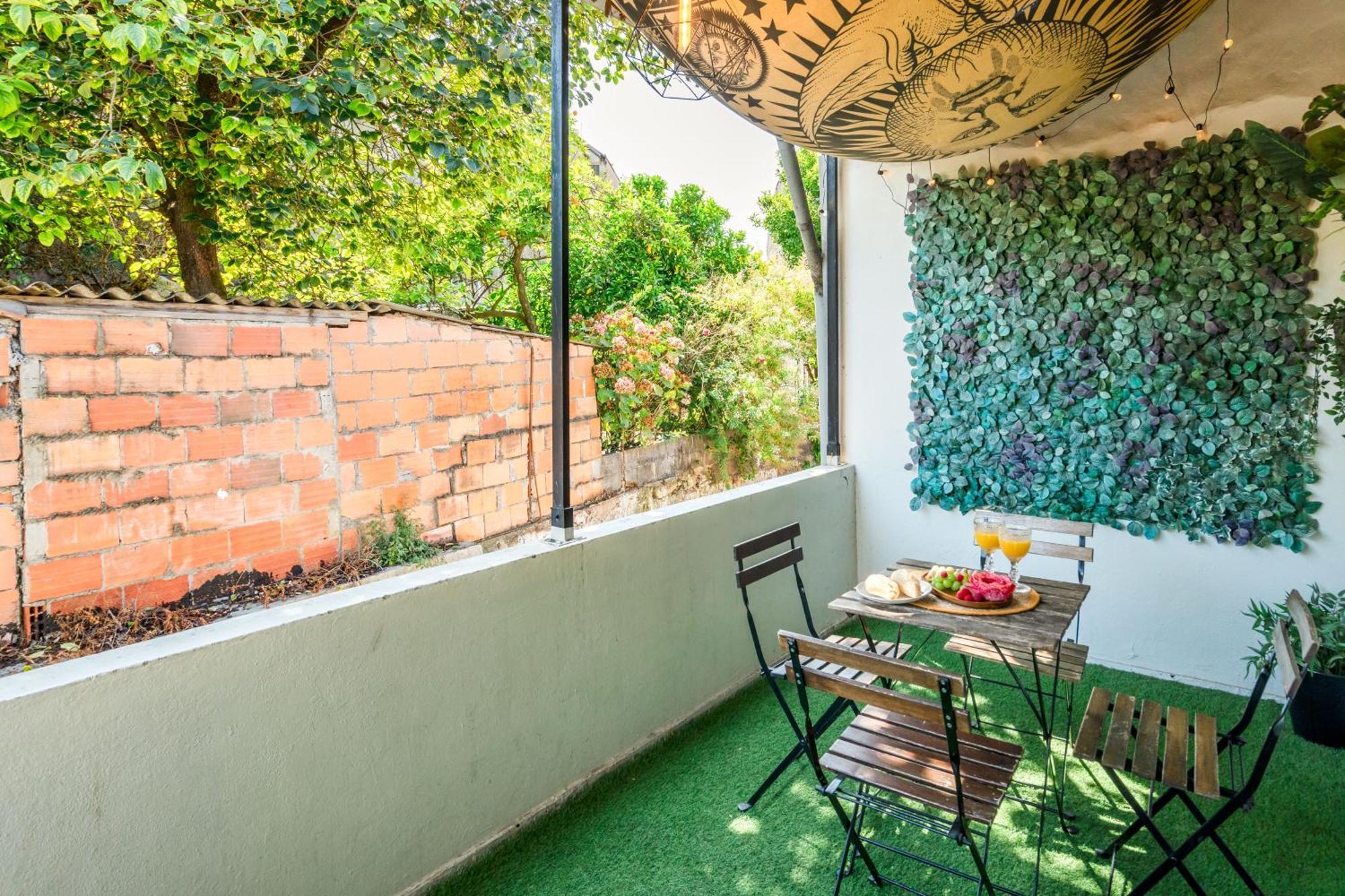 Host Wise - Large Flat W Terrace - Ace Location At Aliados Leilighet Porto Eksteriør bilde