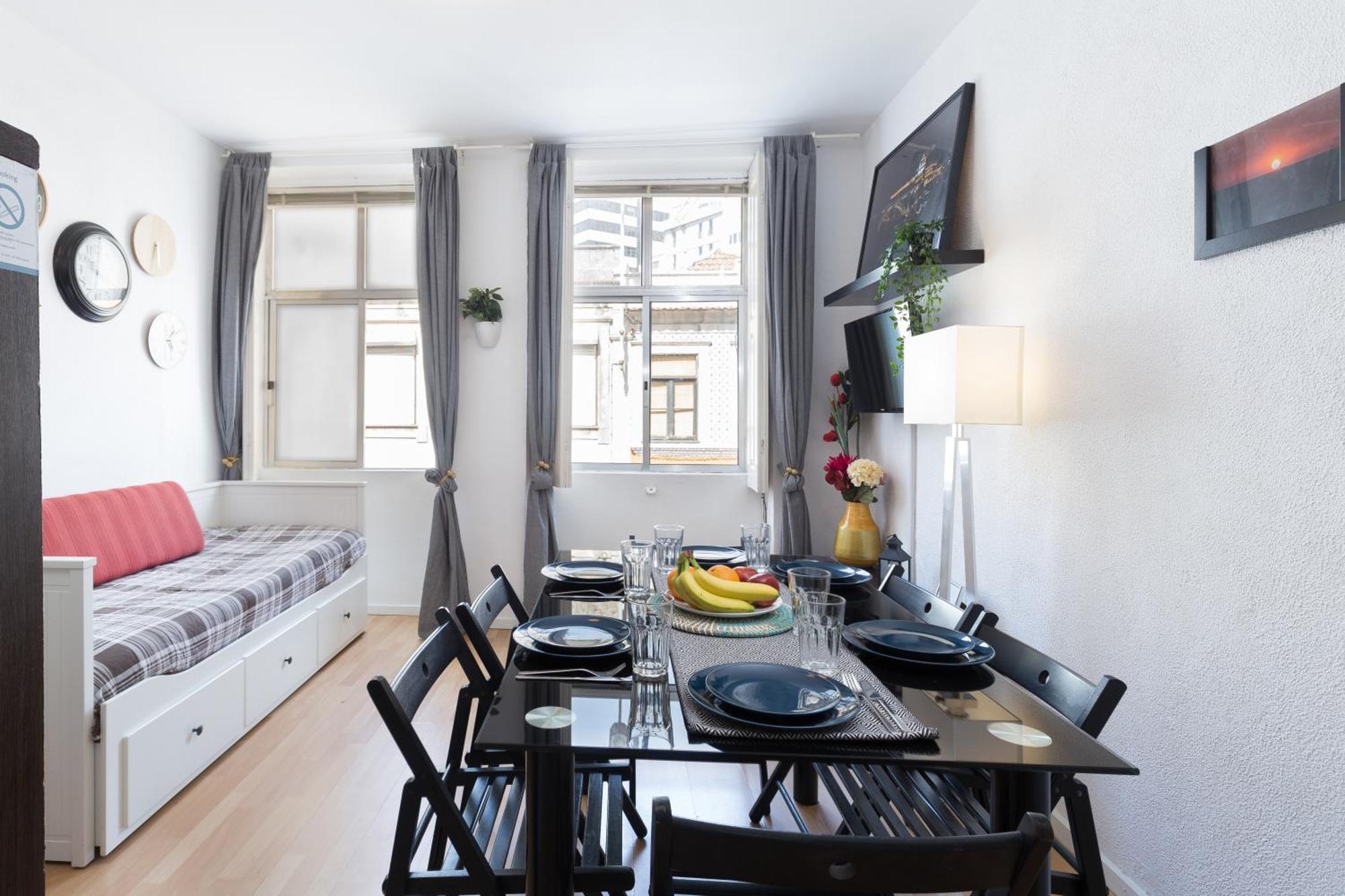 Host Wise - Large Flat W Terrace - Ace Location At Aliados Leilighet Porto Eksteriør bilde