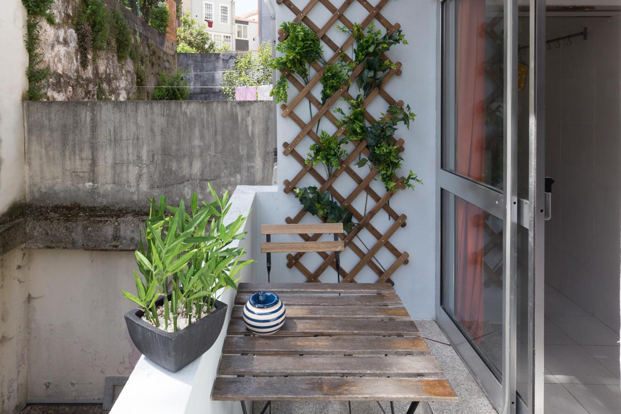 Host Wise - Large Flat W Terrace - Ace Location At Aliados Leilighet Porto Eksteriør bilde