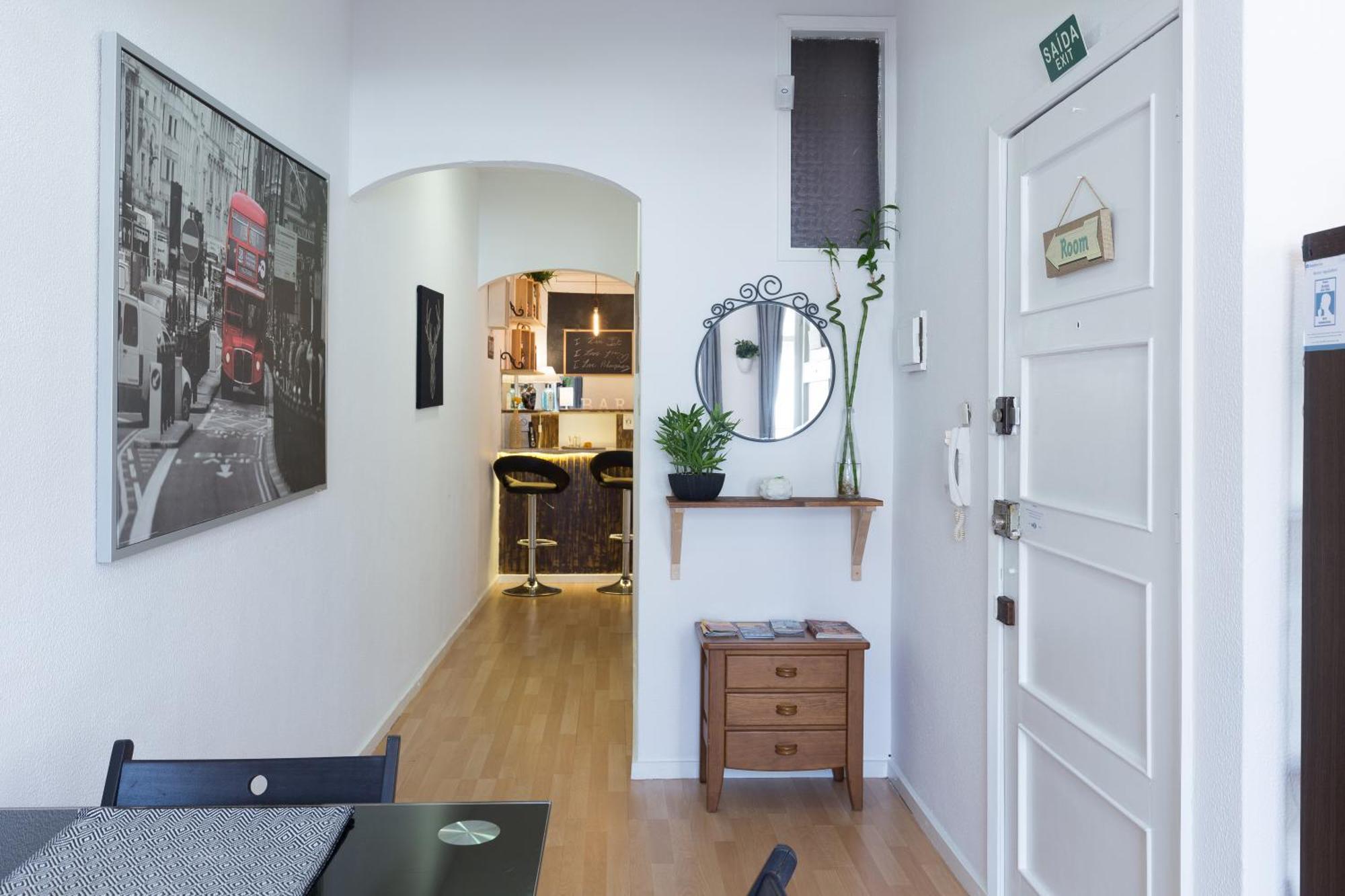 Host Wise - Large Flat W Terrace - Ace Location At Aliados Leilighet Porto Rom bilde